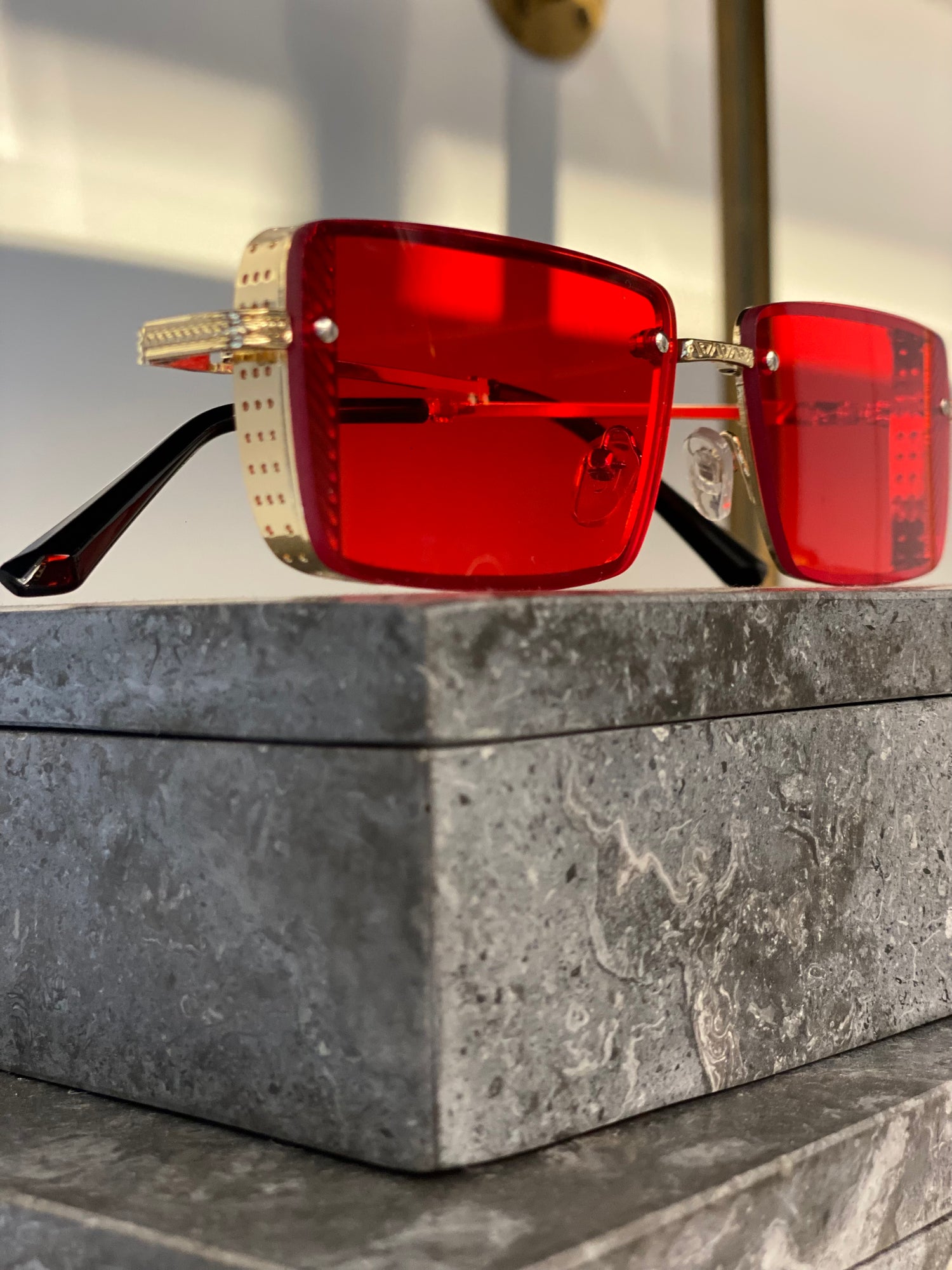 Legend Shades Red