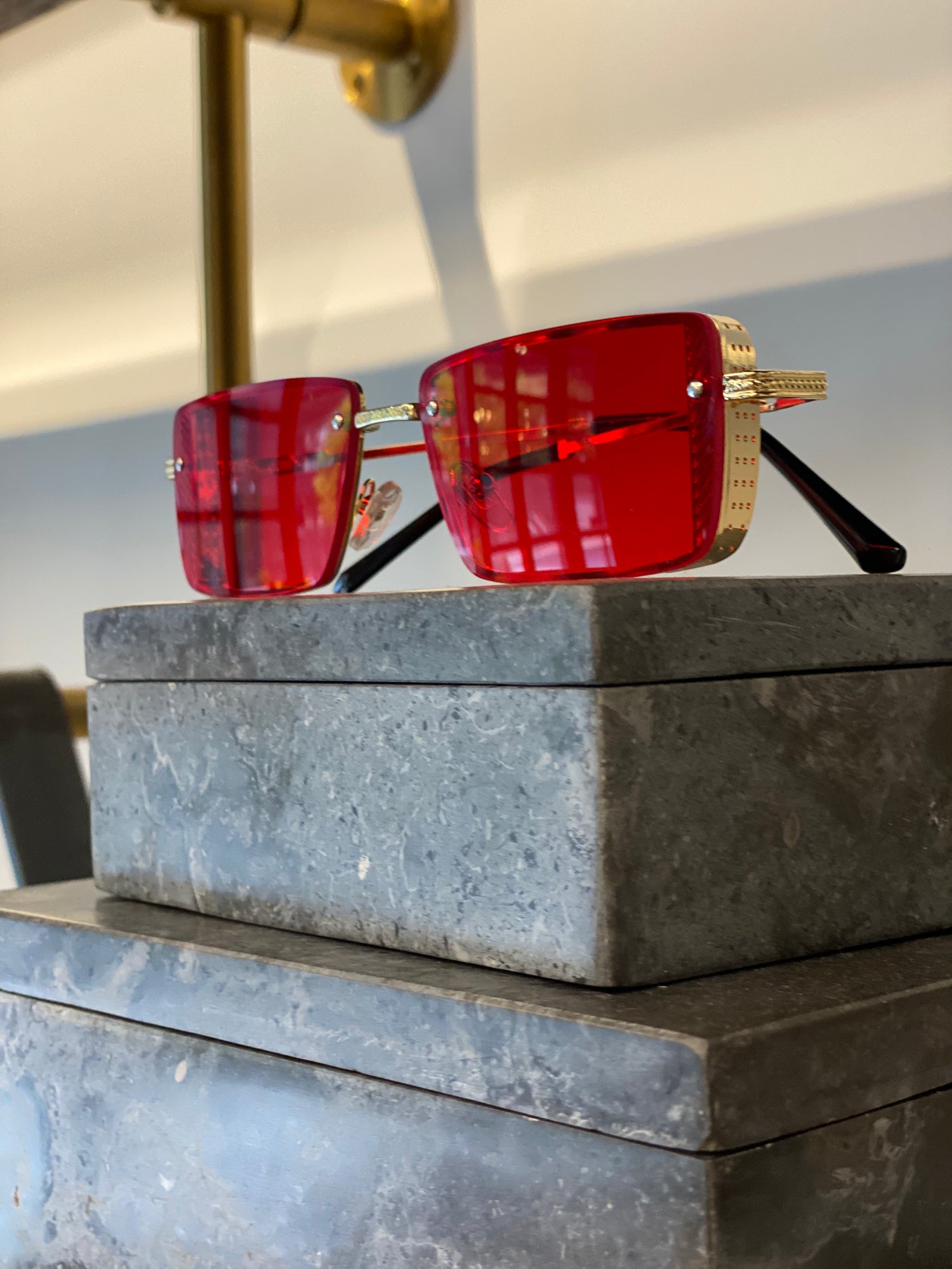 Legend Shades Red