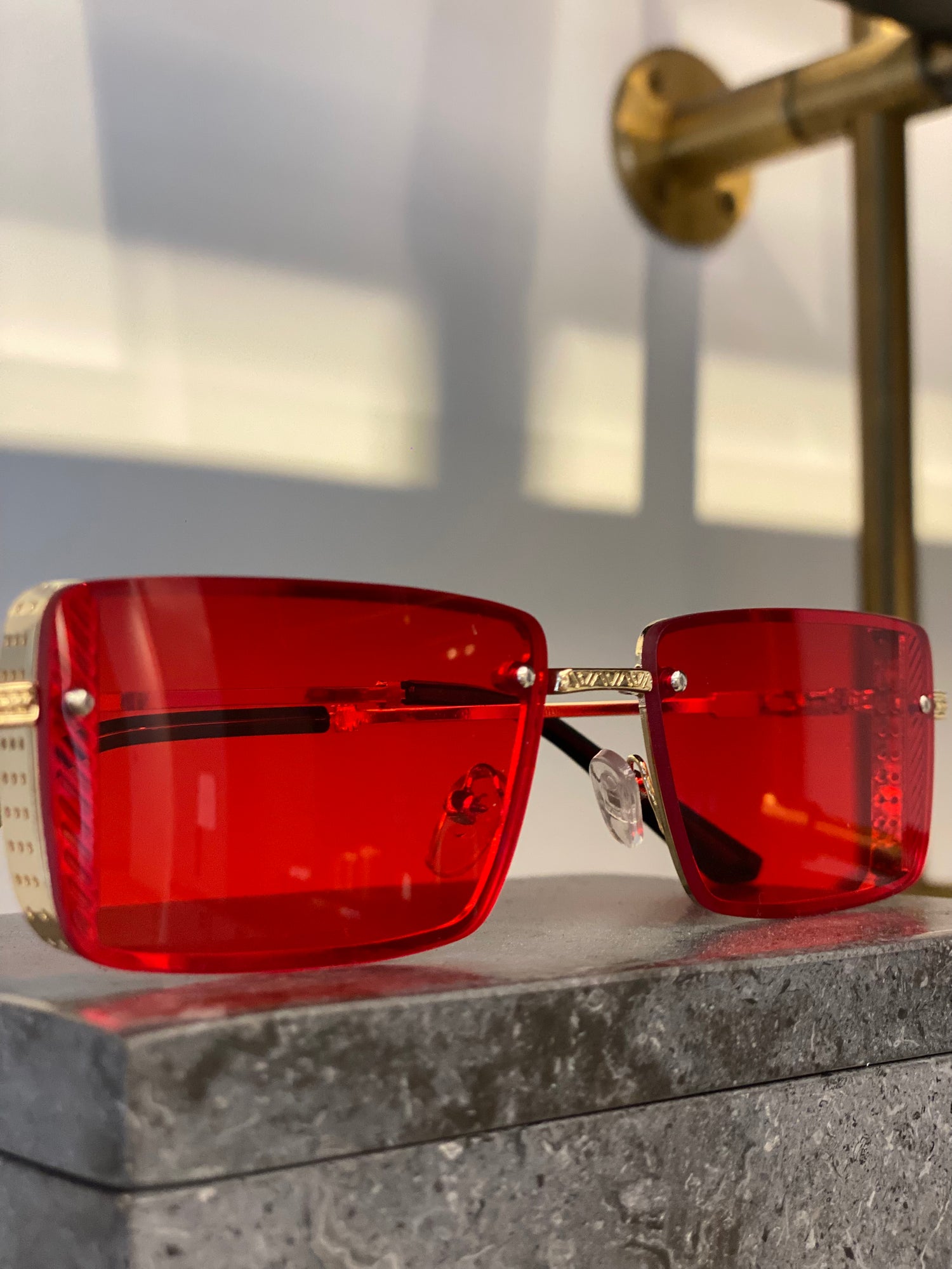 Legend Shades Red