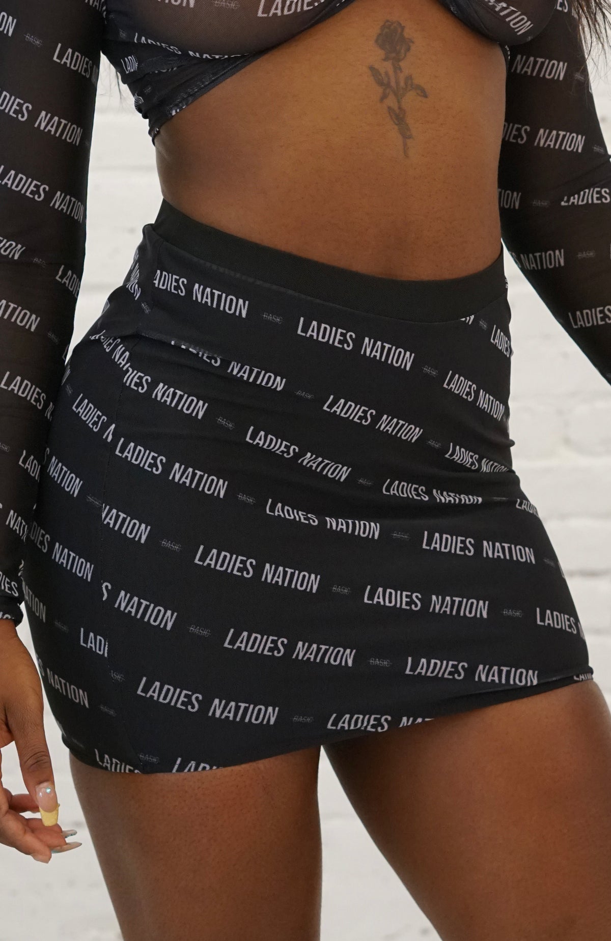 Mesh Skirt- Black